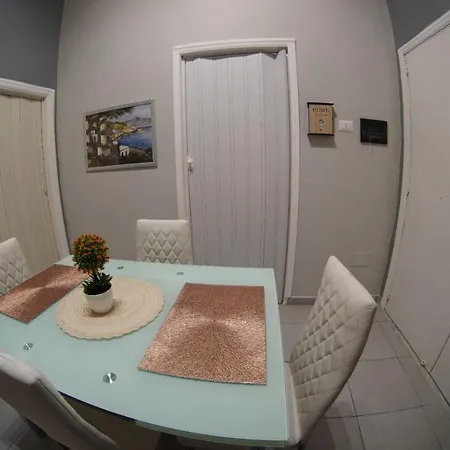 Lilly's House Apartment Castellammare di Stabia